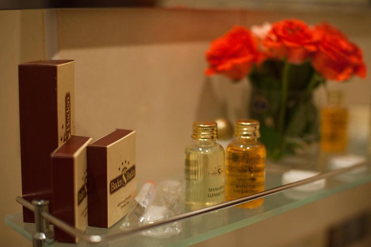 Baden-Baden Hotel ハルキウ エクステリア 写真