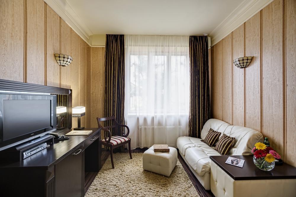 Baden-Baden Hotel ハルキウ エクステリア 写真